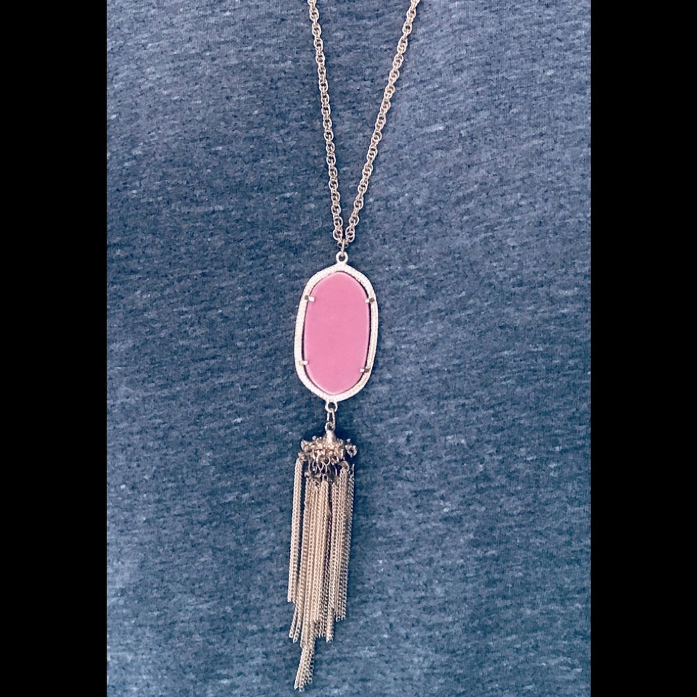 🌷 Pink Cameo Gold Tassel Necklace